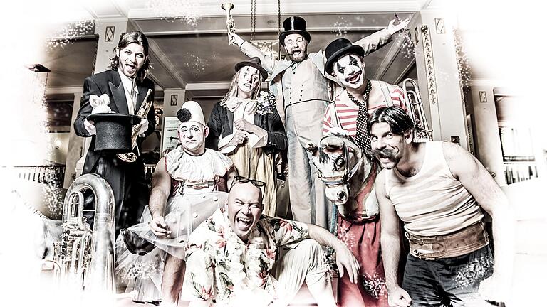 Gefeiert: Die österreichische Kultband Mnozil Brass wurde im Schweinfurter Theater gefeiert. Gefeiert: Die österreichische Kultband Mnozil Brass wurde im Schweinfurter Theater gefeiert. 