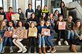 In der Woche vor Weihnachten packten die Religions- und Ethikgruppen des Matthias-Grünewald-Gymnasiums Würzburg Päckchen zur Unterstützung der „Rumänienhilfe Karl“.&nbsp;