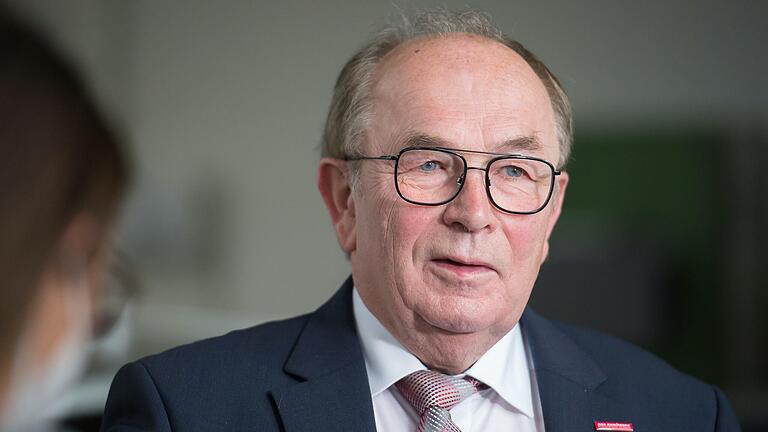 Walter Heußlein aus Billingshausen war sechs Jahre lang Präsident der Handwerkskammer Unterfranken. Walter Heußlein aus Billingshausen war sechs Jahre lang Präsident der Handwerkskammer Unterfranken.