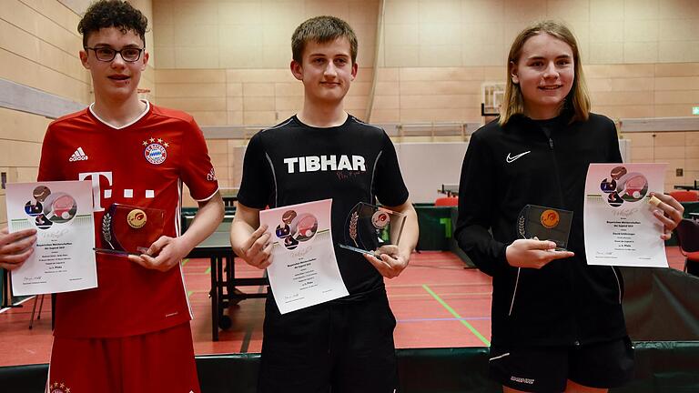 Dritter bei der U15: David Schlössinger (rechts) vom TSV Brendlorenzen.