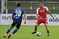 Überzeugte bei seinem ersten Einsatz für die Würzburger Kickers: Mirnes Pepic (rechts), gegen Saarbrückens Torschütze zum 1:1, Minos Gouras.