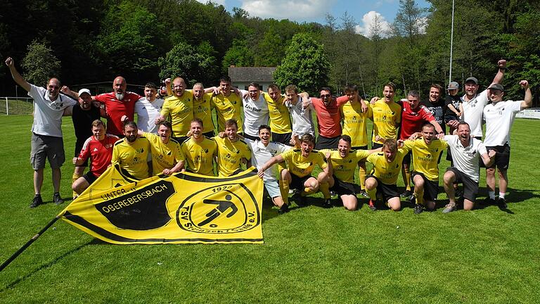 Durch einen souveränen 4:0-Erfolg im Spitzenspiel gegen den TSV Rothhausen/Thundorf hat sich die SG Unter-/Oberebersbach I/Steinach II am Sonntag zum Meister in der B-Klasse Rhön 2 gekürt.