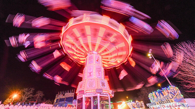 Frühjahrsvolksfest 2019 in Würzburg: Termin, Sperrungen, Attraktionen - Frühjahrsvolksfest in Würzburg (Archivbild). Frühjahrsvolksfest 2019 in Würzburg: Termin, Sperrungen, Attraktionen - Frühjahrsvolksfest in Würzburg (Archivbild).