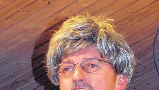 Matthias Stahl brachte als „Horst Schlemmer“ die Stimmung auf den Höhepunkt. Matthias Stahl brachte als „Horst Schlemmer“ die Stimmung auf den Höhepunkt.