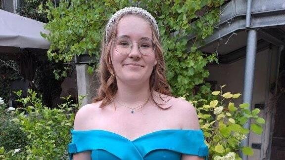 Anna-Maria Paal ist mit ihrem Gesamtschnitt von 1,0 die erfolgreichste Absolventin der Christian-von-Bomhard Realschule.
