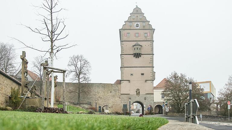 Aufrecht durch die Corona-Krise kann die Stadt Bad Neustadt gehen. Zwar gab es an der einen oder anderen Stelle Einnahmeverluste, die durch den Lockdown 2020 bedingt sind. Im Großen und Ganzen ging es aber glimpflich aus.&nbsp;&nbsp;