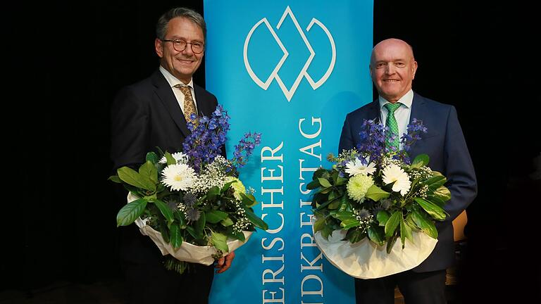 Der Präsident und sein Vize: Landrat Thomas Karmasin (Fürstenfeldbruck, links), mit dem neu gewählten Stellvertreter Landrat Thomas Habermann (Rhön-Grabfeld). Der Präsident und sein Vize: Landrat Thomas Karmasin (Fürstenfeldbruck, links), mit dem neu gewählten Stellvertreter Landrat Thomas Habermann (Rhön-Grabfeld).