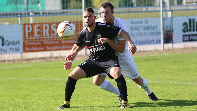 Hier noch im Trikot des FC Sand: Kevin Steinmann (links) empfängt mit dem TSV Abtswind am Mittwochabend seine ehemalige Mannschaft zum Bayernliga-Duell.