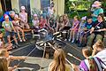 Stockbrot-Grillen am Lagerfeuer beim Kindertag des Obst- und Gartenbauvereins in Hausen.