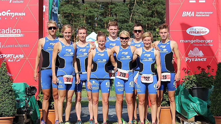 Die Triathleten des SV Würzburg 05 absolvierten den zweiten Wettkampftag in der 2. Bundesliga Süd souverän: (von links) Julian Müller, Franziska Krull, Markus Klinder, Lea Cagol, Yannis Hippe, Eleisa Haag, Simon Kandler, Lisa Heinrichs und Jonas Kreckel.