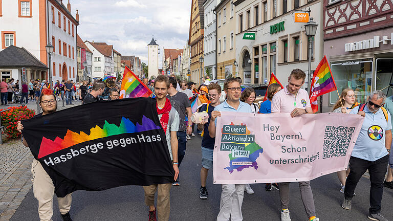 Der zweite CSD in Haßfurt       -  Haßfurt, 22.7.2023, Der zweite CSD in Haßfurt