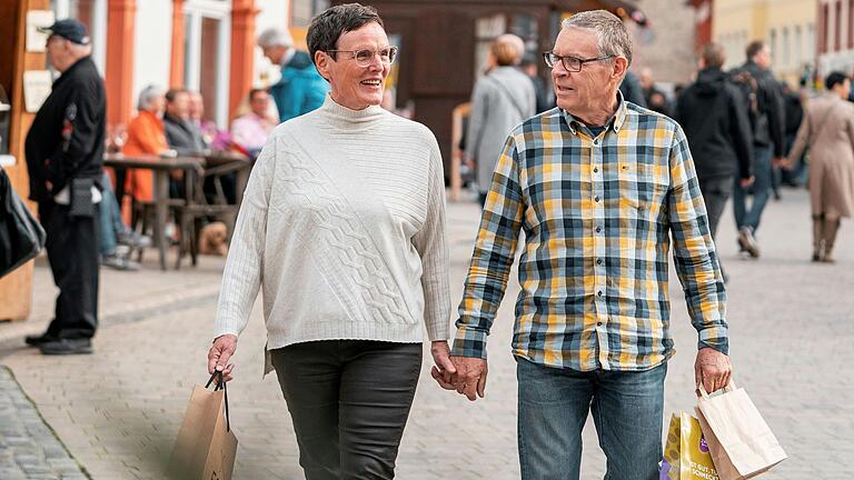 Zum Bummeln in der Altstadt lädt Volkach (Lkr. Kitzingen) zum Frühlingserwachen an diesem Sonntag. Zum Bummeln in der Altstadt lädt Volkach (Lkr. Kitzingen) zum Frühlingserwachen an diesem Sonntag.
