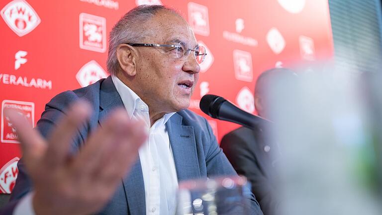 Neu am Steuer bei den Kickers Würzburg: Felix Magath, bei der Pressekonferenz zu seiner Vorstellung als neuer Chef der Flyeralarm-Abteilung 'Global Soccer'.