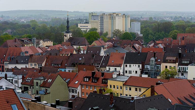 Schweinfurts Dächer haben Potenzial – für die Gewinnung von Energie aus der Kraft der Sonne.