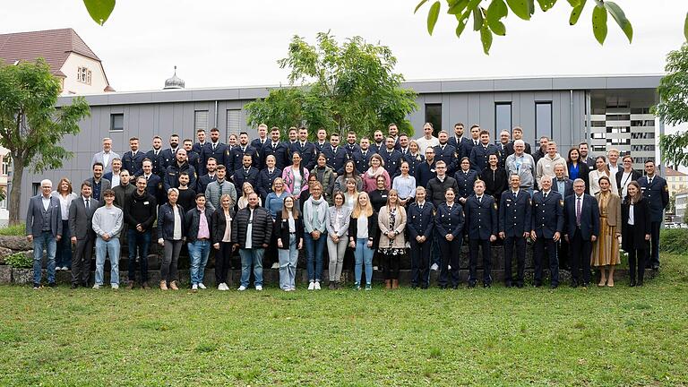 Begrüßung der Neuzugänge bei der unterfränkischen Polizei.