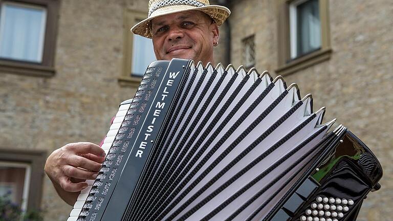 Pflasterklang: Musik an jeder Ecke       -  Symbolbild Musik