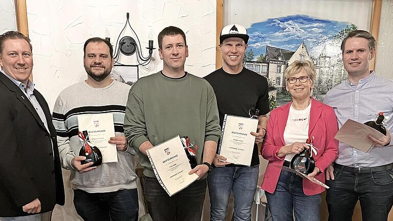 Ehrungen für 25 Jahre Mitgliedschaft im TSV Maßbach       -  Ehrungen für 25 Jahre Mitgliedschaft im TSV Maßbach