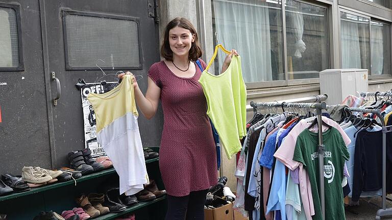 Angebot draußen: Im Sommer wird auch der Platz vor der Halle genutzt.