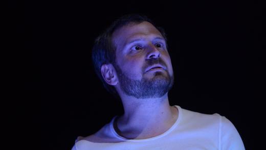 Immer noch Sturm       -  Das Schauspiel 'Immer noch Sturm' von Peter Handke läuft im Mainfrankentheater in Würzburg. Es handelt sich um eine deutsch-slowenische Familiengeschichte im Zeitgeschehen des 20.Jahrhunderts.