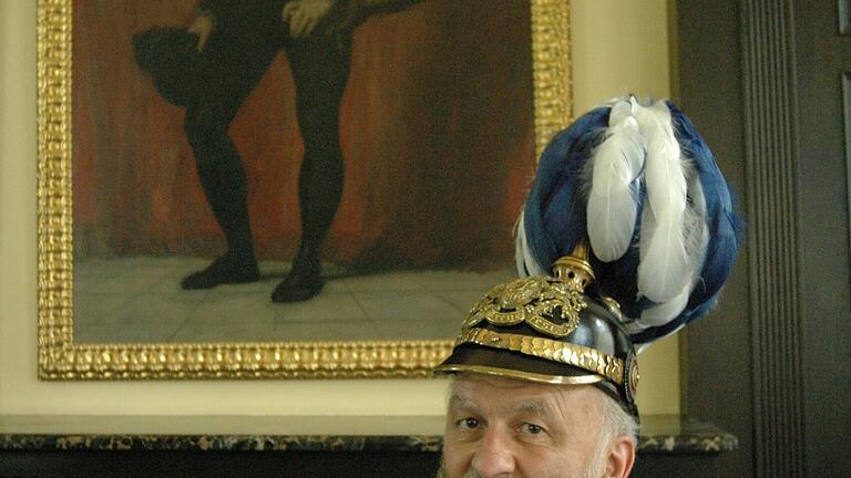 Doppelter Luitpold: Einmal für das Rakoczy-Fest dargestellt von Peter Krug und einmal gemalt durch Franz von Stuck. Doppelter Luitpold: Einmal für das Rakoczy-Fest dargestellt von Peter Krug und einmal gemalt durch Franz von Stuck.
