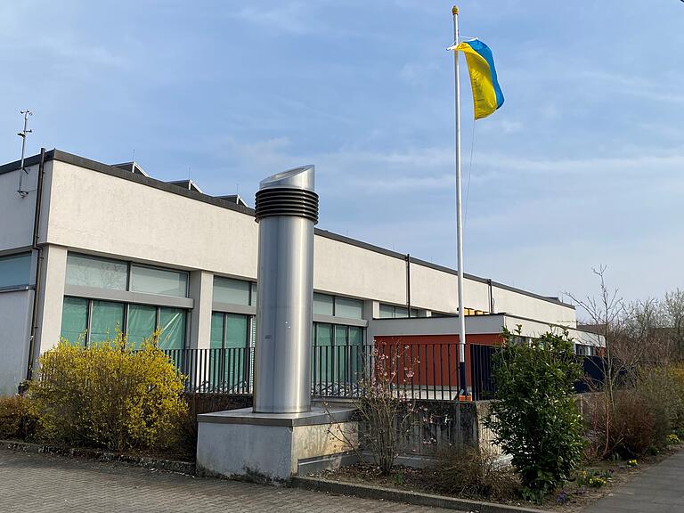 In der Dreifachturnhalle am Gerolzhöfer Schulzentrum waren seit 15. März Geflüchtete aus der Ukraine untergebracht.