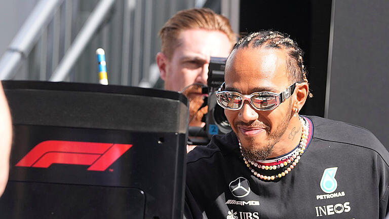 Großer Preis der USA.jpeg       -  Weil der Unterboden seines Mercedes zu stark abgenutzt war, wurde Lewis Hamilton aus Großbritannien in Austin nach seinem zweiten Platz disqualifiziert.