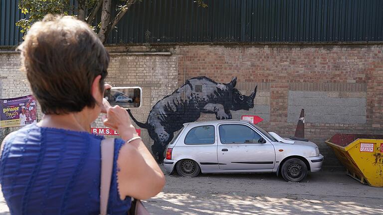 Banksy zeigt neues Kunstwerk - Nashorn       -  Seit mehr als einer Woche veröffentlicht Banksy jeden Tag ein neues Tier-Motiv.