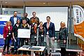 Abschlussrunde mit den Gewinnerteams von 2019 mit Pia Jost, Wirtschaftsförderung Schweinfurt (rechts) sowie der Vizepräsidentin der FHWS, Prof. Dr. Gabriele Saueressig (links)