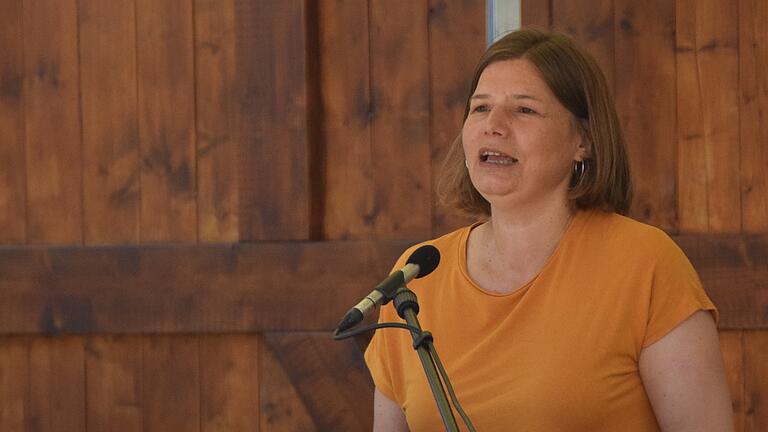 Staatssektretärin Manuela Rottmann war Ehrengast beim Dreschfest. Staatssektretärin Manuela Rottmann war Ehrengast beim Dreschfest.