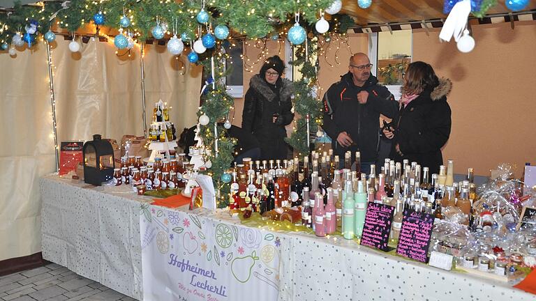 Der Glühwein-Weihnachtsmarkt in Hofheim findet, wie zuletzt 2019, wieder statt. Der Glühwein-Weihnachtsmarkt in Hofheim findet, wie zuletzt 2019, wieder statt.