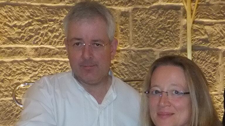 Michael Scholl und Angelika Eirich von 'Mutterklang'. Michael Scholl und Angelika Eirich von 'Mutterklang'. 