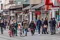 Am Montag wurde in Würzburg am dritten Tag in Folge die Sieben-Tage-Inzidenz von 100 überschritten. Viele nutzten den Tag für einen Einkaufsbummel, bevor am Mittwoch schärfere Hygieneregeln in Kraft traten.