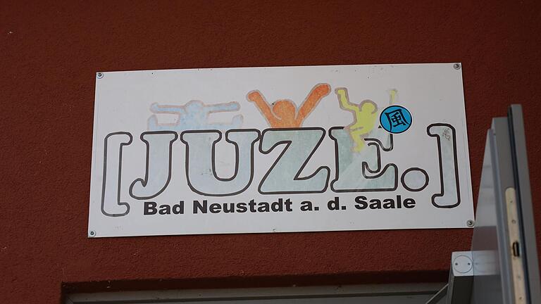 Das Juze kann im Gegensatz zu seinem Namen nicht als offenes Jugendzentrum dienen, bedauert Stadträtin Bettina Wagner. Das Juze kann im Gegensatz zu seinem Namen nicht als offenes Jugendzentrum dienen, bedauert Stadträtin Bettina Wagner. 