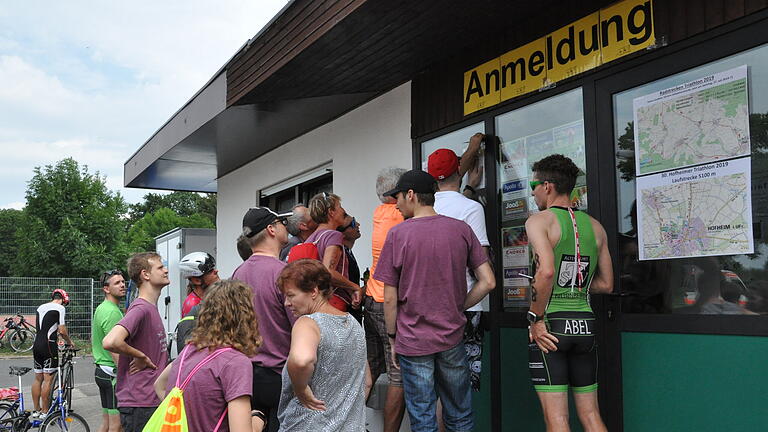 Groß war das Interesse am Jubiläums-Triathlon des TC Hofheim.