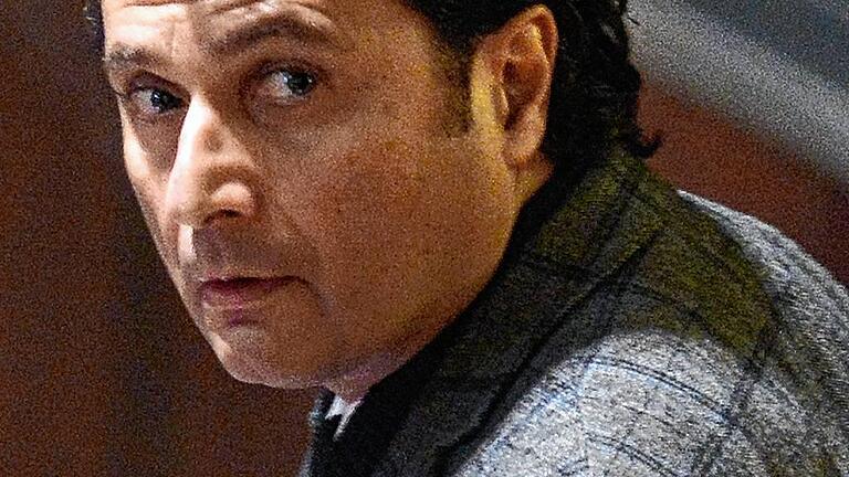 ITALY-JUSTICE-TRIAL-SHIPPING-CONCORDIA-DISASTER       -  Kapitän Francesco Schettino beim Prozess im Februar 2015.