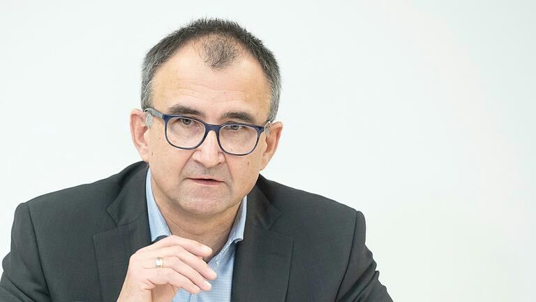 Was aktuell passiert, ist in den Augen von Jürgen Winter, Geschäftsführer des Schweinfurter Leopoldina Krankenhauses, eine kalte Strukturreform.