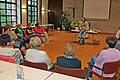 Apothekerin Katharina Mantel informierte die Ortsbäuerinnen im Landkreis Würzburg über den Kräutergarten für alle Sinne im Kloster Oberzell.