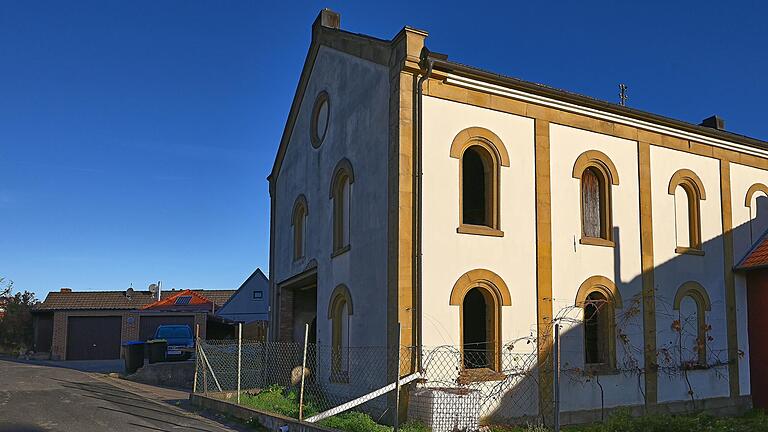 Die ehemalige Synagoge in Theilheim soll zum Wohnhaus umgebaut werden. Die ehemalige Synagoge in Theilheim soll zum Wohnhaus umgebaut werden.