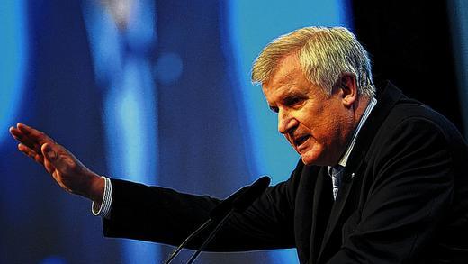 Der Platzhirsch: Horst Seehofer (CSU) in der Passauer Dreiländerhalle.