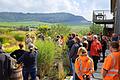 Till Hofmann, Staudengärtnermeister, stellt die Wildstaudenbepflanzungen und Sandbeete in der Staudengärtnerei in Rödelsee vor.