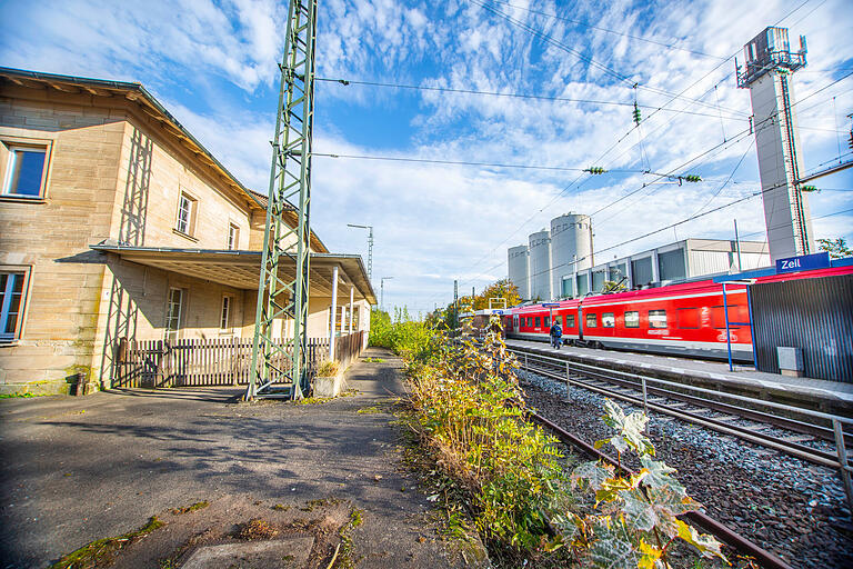 Seit einem Update startet die Tour am Zeiler Bahnhof. Neu ist auch die Möglichkeit, über den Touren-Finder gezielt nach Wanderwegen zu suchen, die mit dem Zug erreichbar sind.