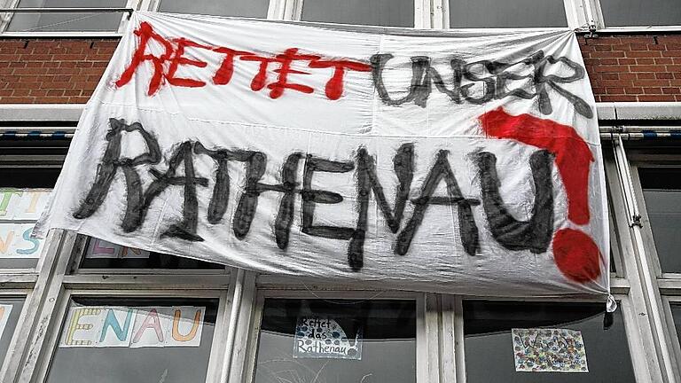 Die Zukunft des Rathenau-Gymnasiums ist im Stadtrat umstritten.