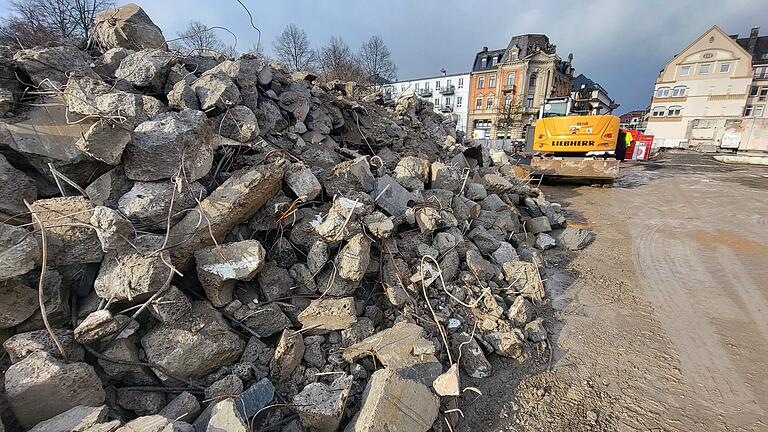 Die Sonnenhof-Baustelle in Bad Kissingen - Die Sonnenhof-Baustelle in Bad Kissingen Die Sonnenhof-Baustelle in Bad Kissingen - Die Sonnenhof-Baustelle in Bad Kissingen