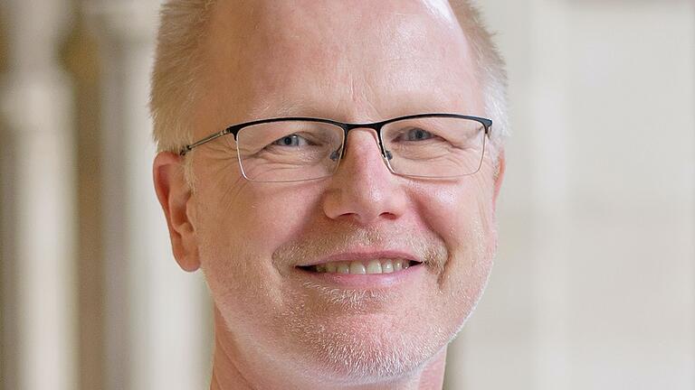 Priv.-Doz. Dr. med. André Ignee ist neuer Chefarzt der Medizinischen Klinik – Schwerpunkt Gastroenterologie und Rheumatologie am KWM-Standort Juliusspital.