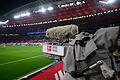 TV-Rechte.jpeg       -  Nur kurz nach dem Start der Auktion der Fernseh-Rechte hat die Deutsche Fußball Liga das Milliarden-Geschäft gestoppt.