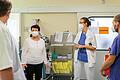Voller Einsatz bis zuletzt: Gabriele Frings informiert sich beim Besuch auf der Corona Intensivstation im Klinikum Main-Spessart in Lohr.