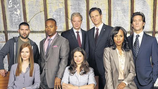 Das Personal: Das Ensemble von „Scandal“ ist dekorativ disparat. Beherrschend aber ist allein die Figur der Olivia Pope (Kerry Washington, rechts). Das Personal: Das Ensemble von „Scandal“ ist dekorativ disparat. Beherrschend aber ist allein die Figur der Olivia Pope (Kerry Washington, rechts).