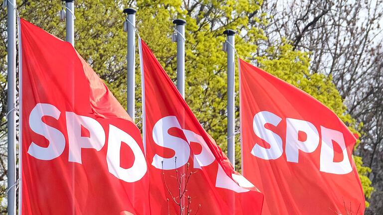 In der Hauptversammlung des SPD-Ortsvereins Münnerstadt ist der Vorstand im Amt bestätigt worden. - In der Hauptversammlung des SPD-Ortsvereins Münnerstadt ist der Vorstand im Amt bestätigt worden. In der Hauptversammlung des SPD-Ortsvereins Münnerstadt ist der Vorstand im Amt bestätigt worden. - In der Hauptversammlung des SPD-Ortsvereins Münnerstadt ist der Vorstand im Amt bestätigt worden.