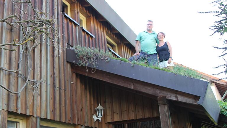 Das Haus von Silke und Hubert Vogt in Gössenheim hat die grüne Hausnummer bekommen.