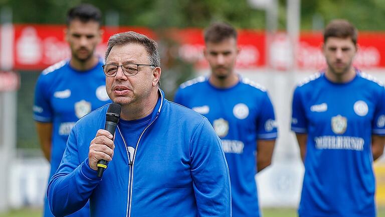 Harald Funsch bei der Mannschaftsvorstellung des FV 04 Würzburg. Er geht in seine zweite Saison, seine erste von Beginn an.